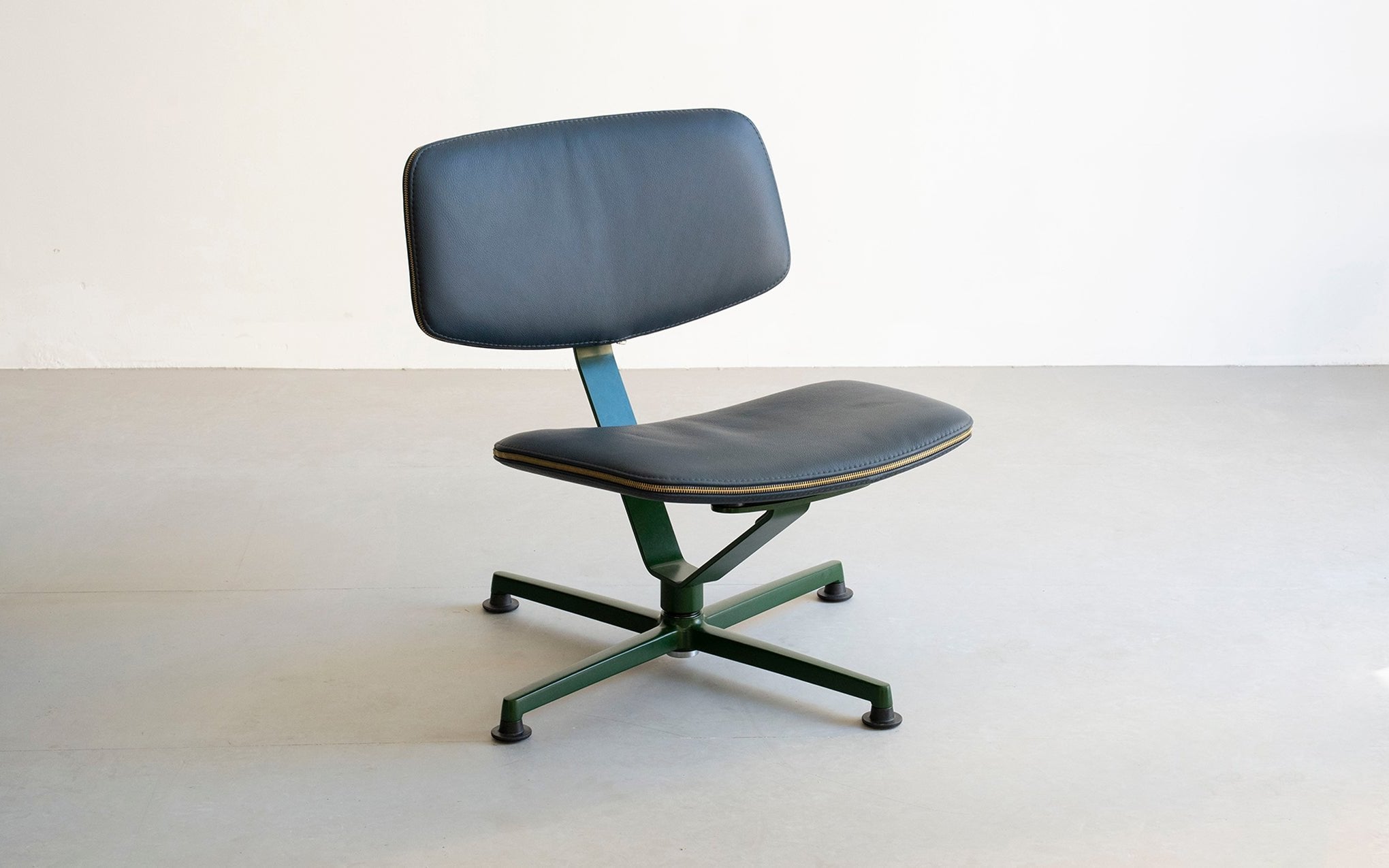 Arba lounge chair