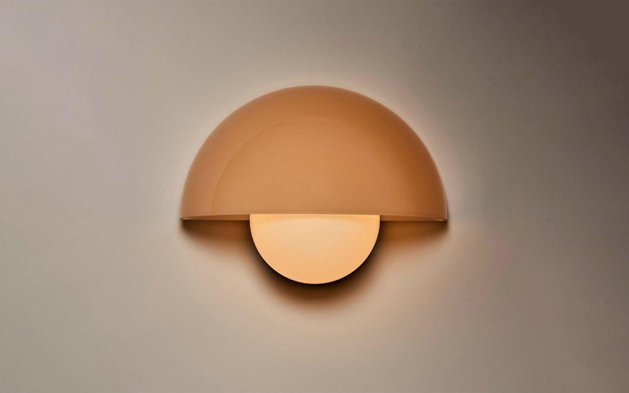 Pearl sconce
