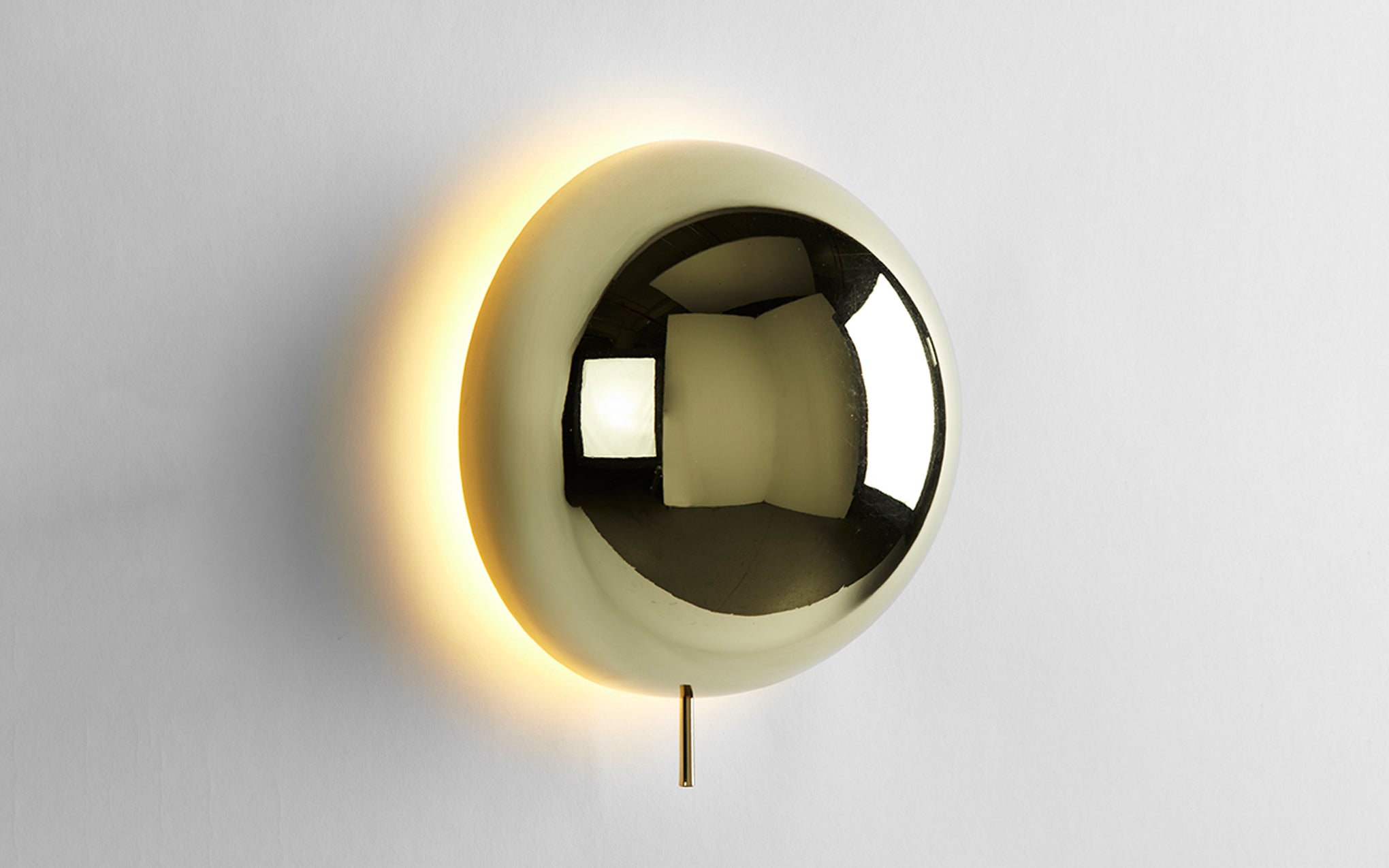 Eclipse adjustable wall sconce