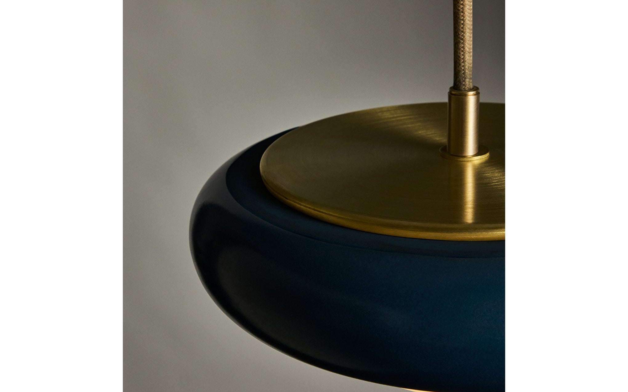 Humboldt pendant 01 - ceramic