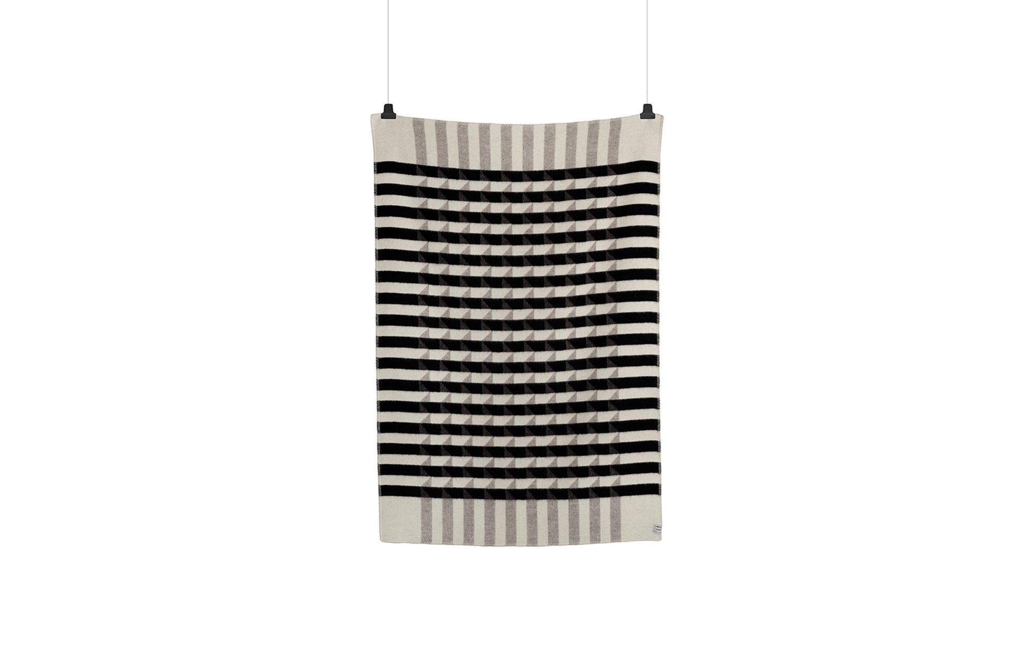 Kvam throw - greyscale