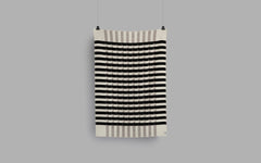 Kvam throw - greyscale