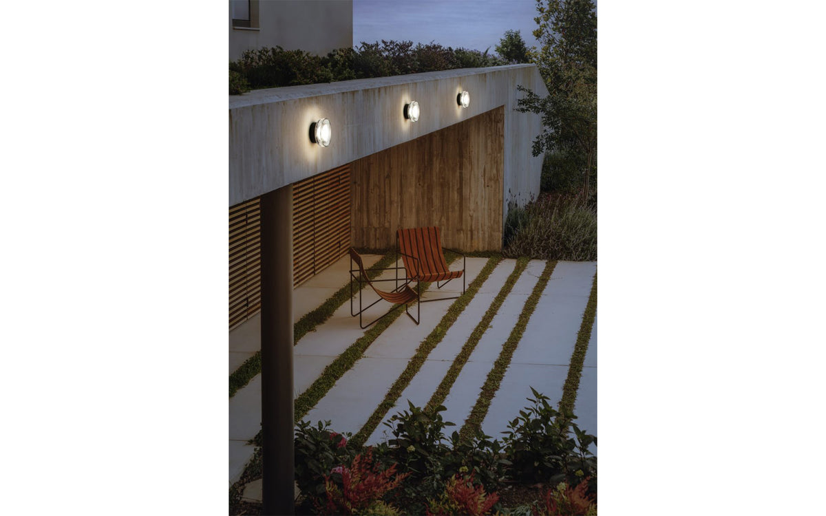 Roc wall light