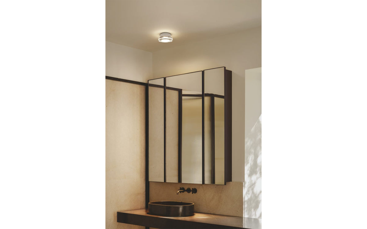 Roc wall light