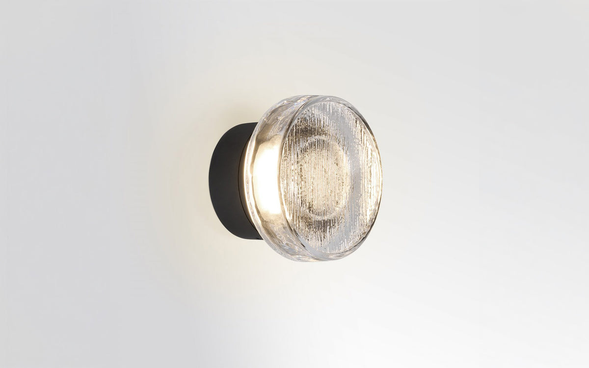 Roc wall light