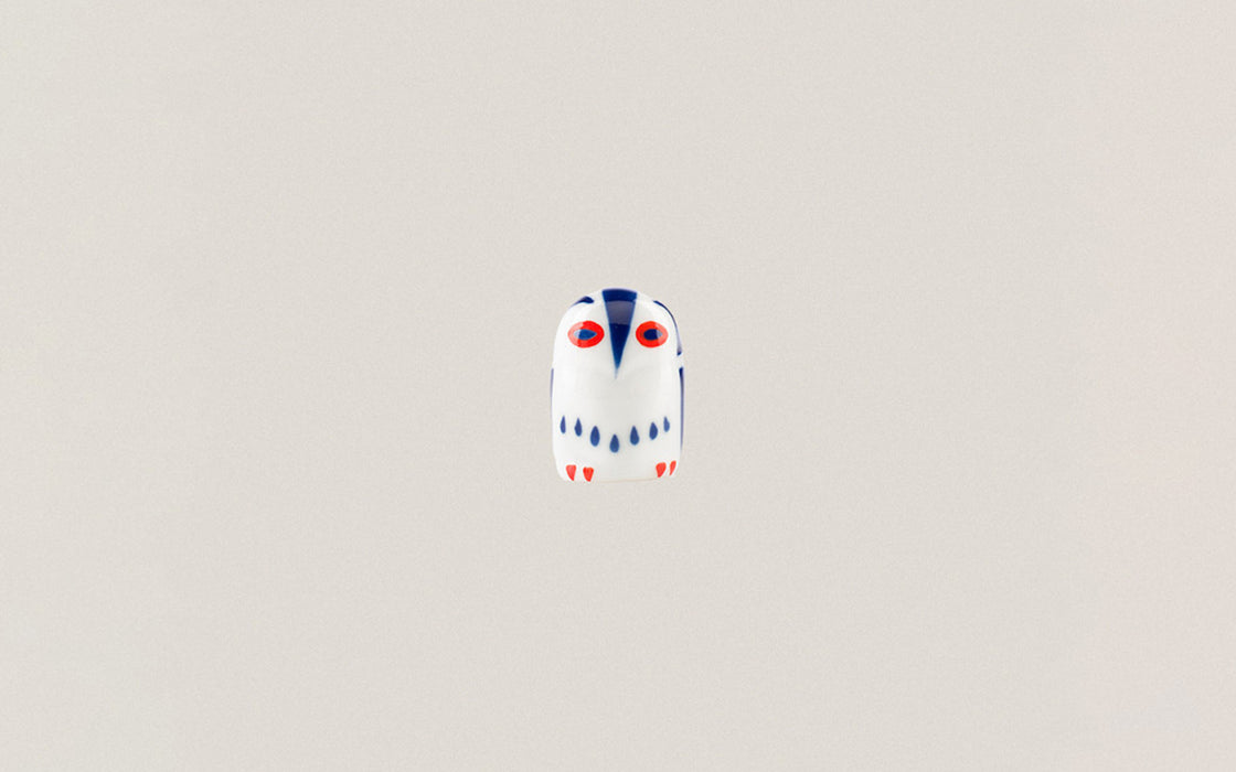 Porcelain figure - little owl in love
