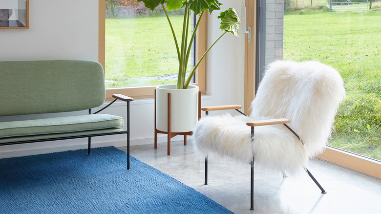 Orlando armchair with walnut arms