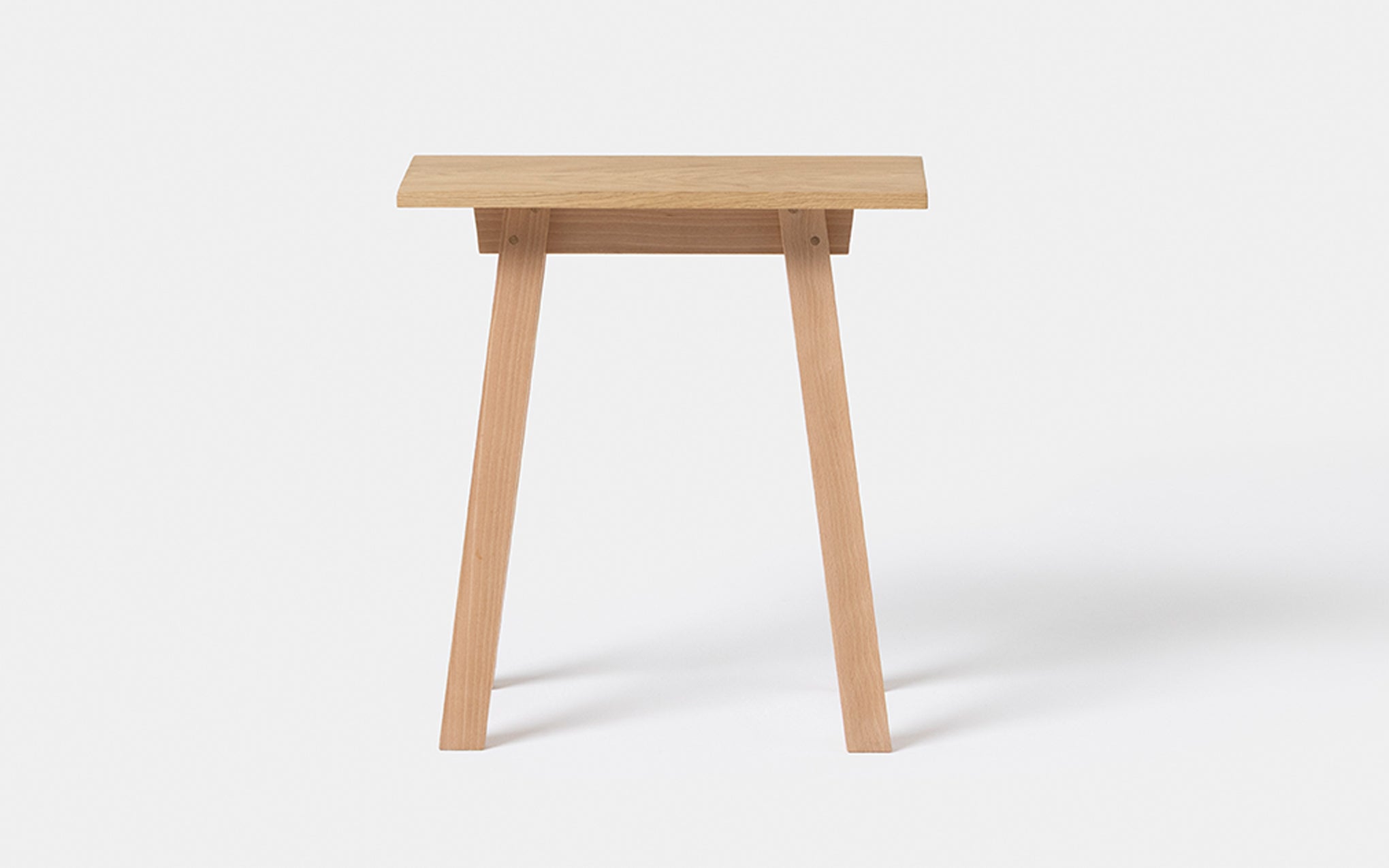 Henk side table