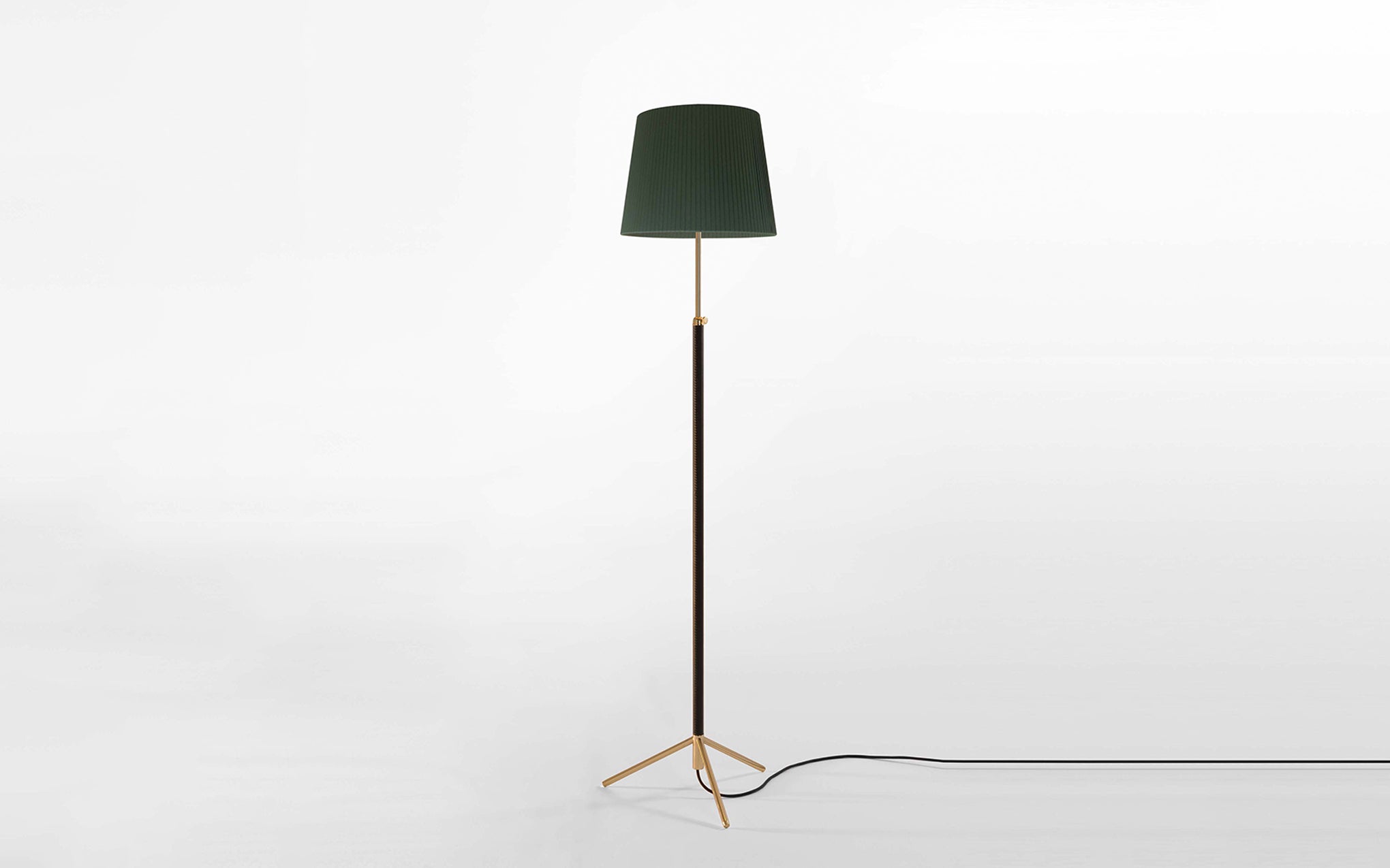 Pie de Salón floor lamp