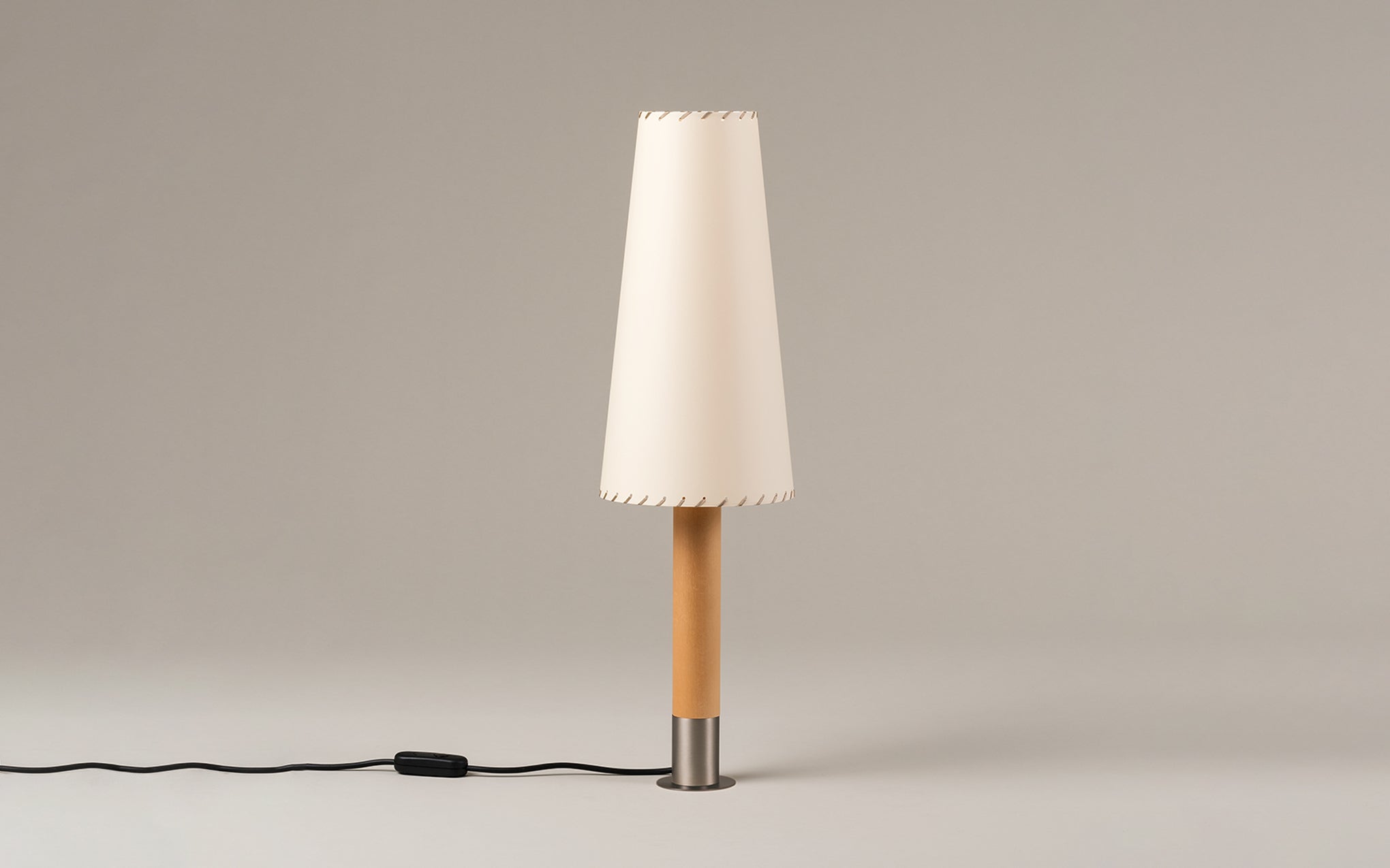 Básica M2 table light