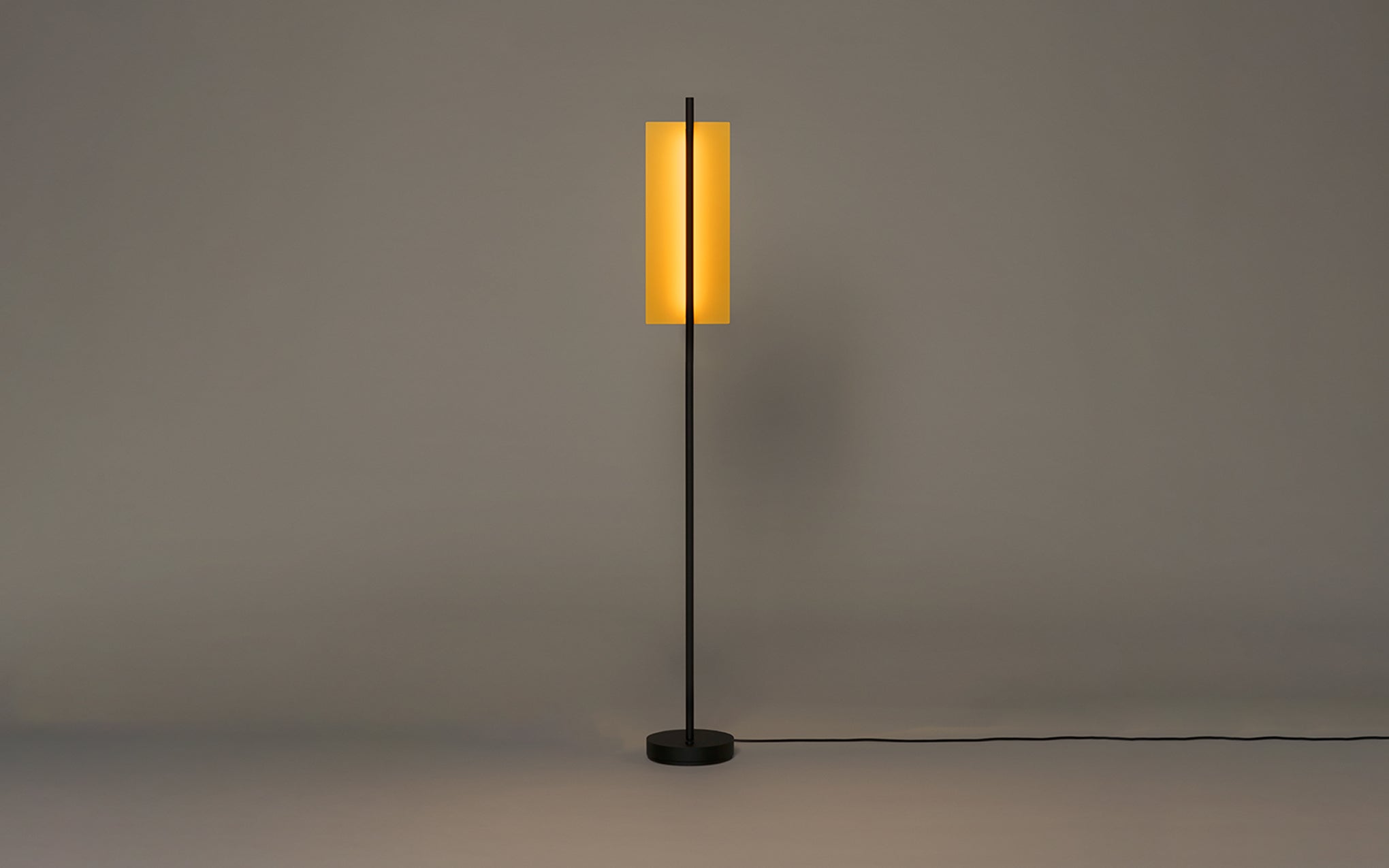 Lámina Dorada 45 floor light