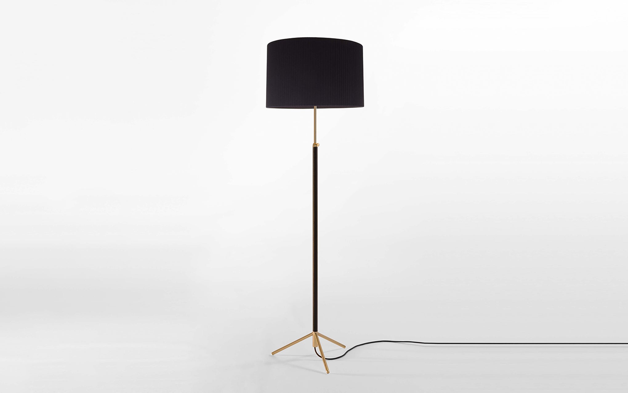 Pie de Salón floor lamp