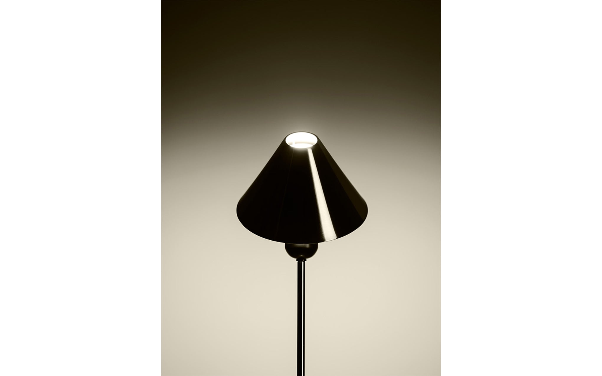 Gira table light