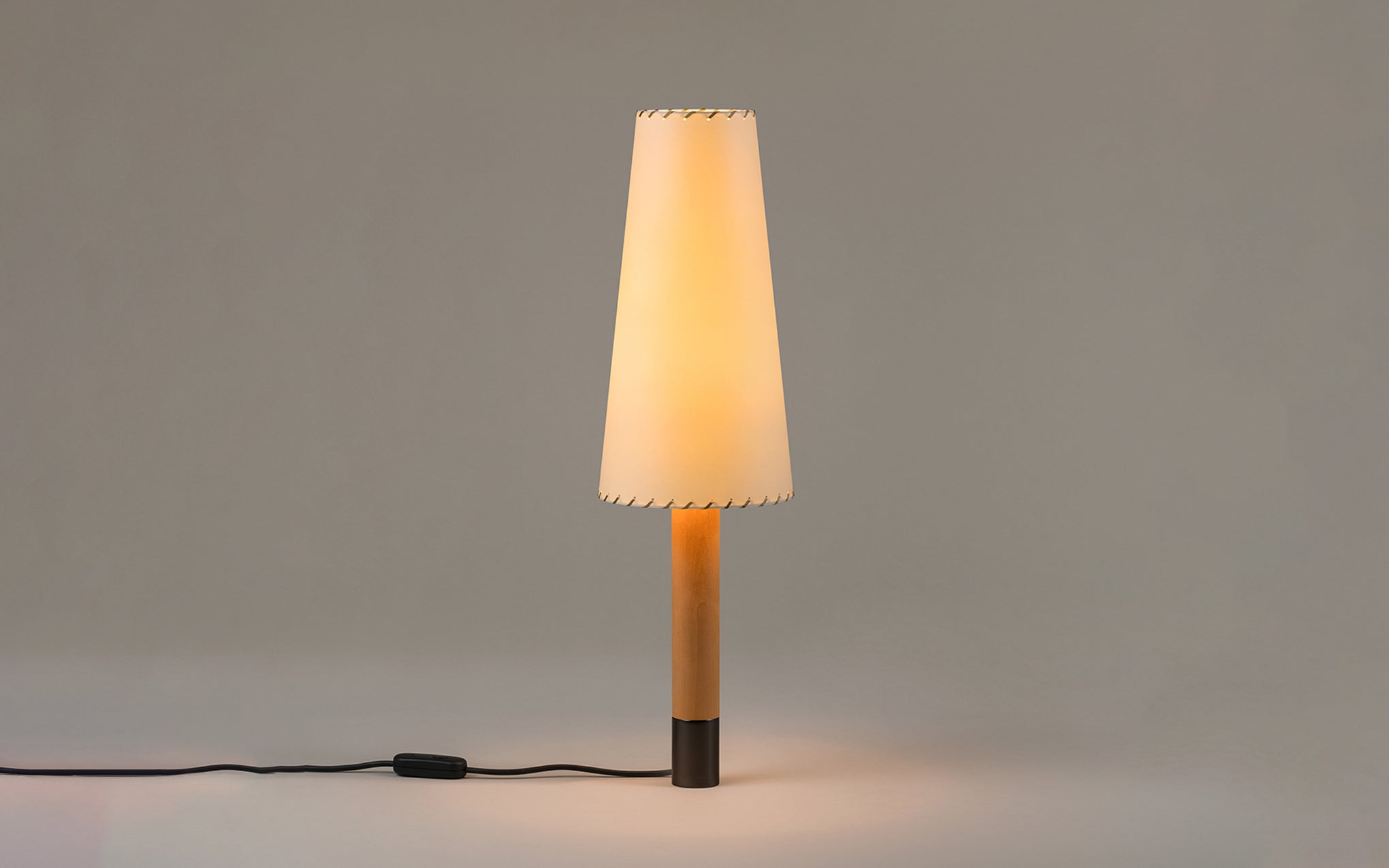 Básica M2 table light