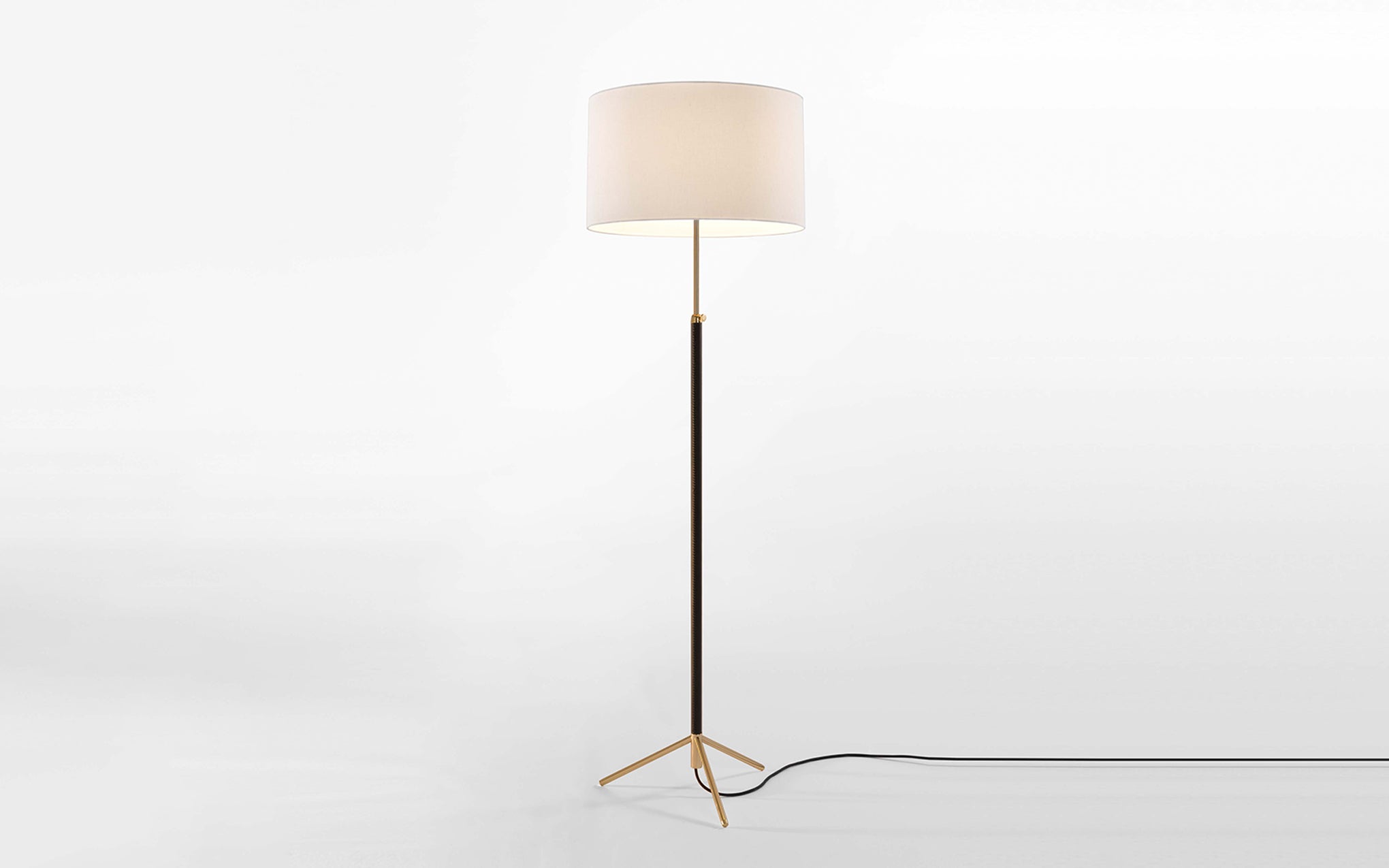Pie de Salón floor lamp