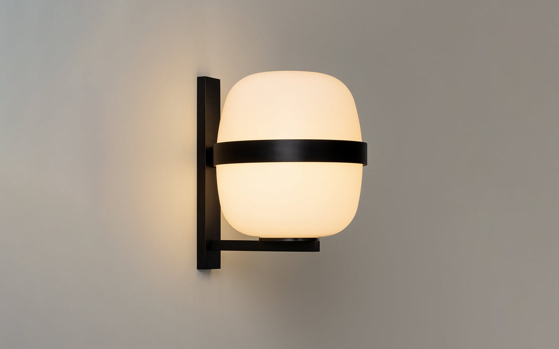 Wally Cesta wall light