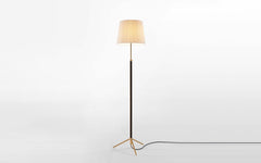 Pie de Salón floor lamp