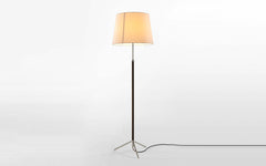 Pie de Salón floor lamp