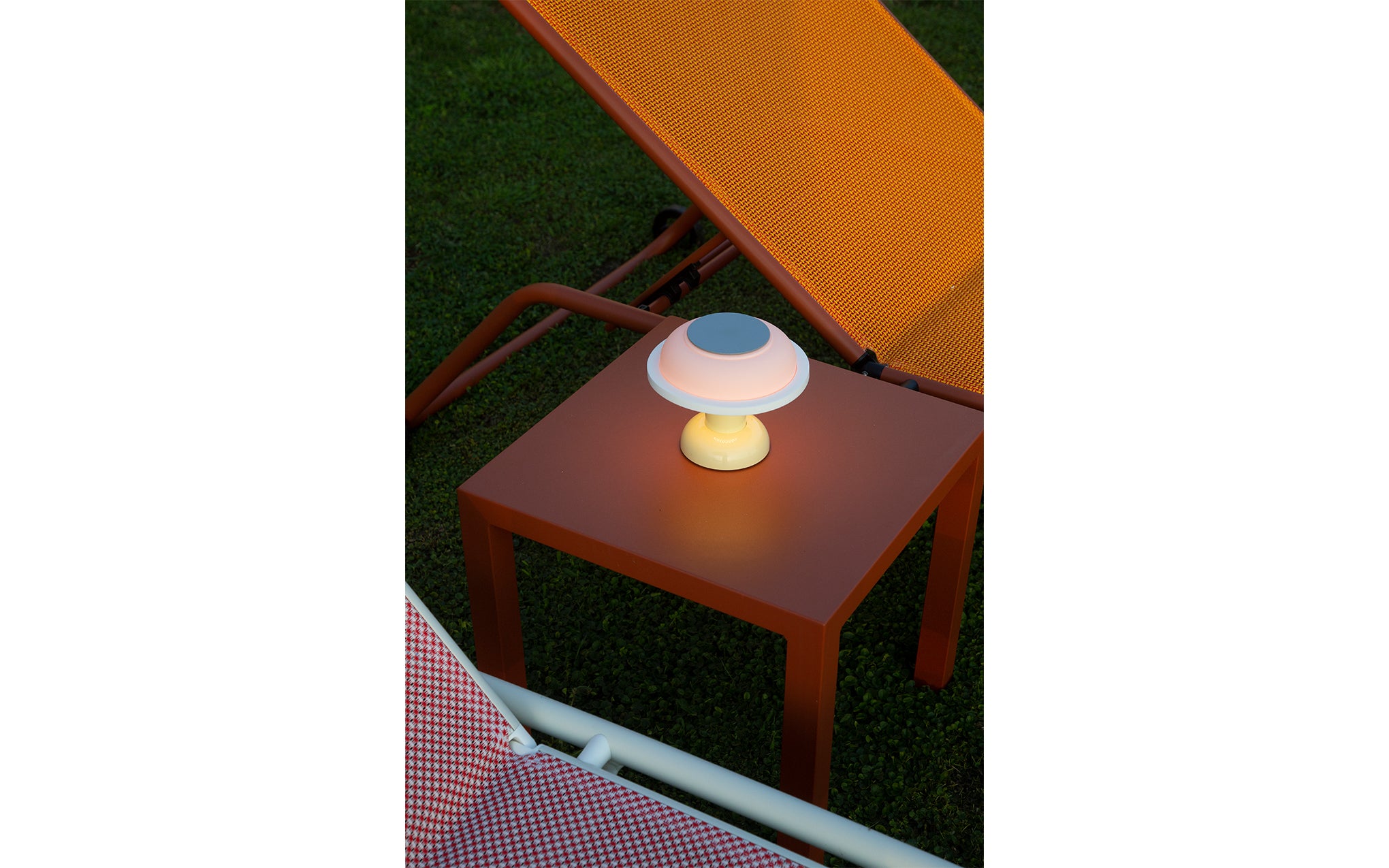 Lamp PL4 - dual functionality