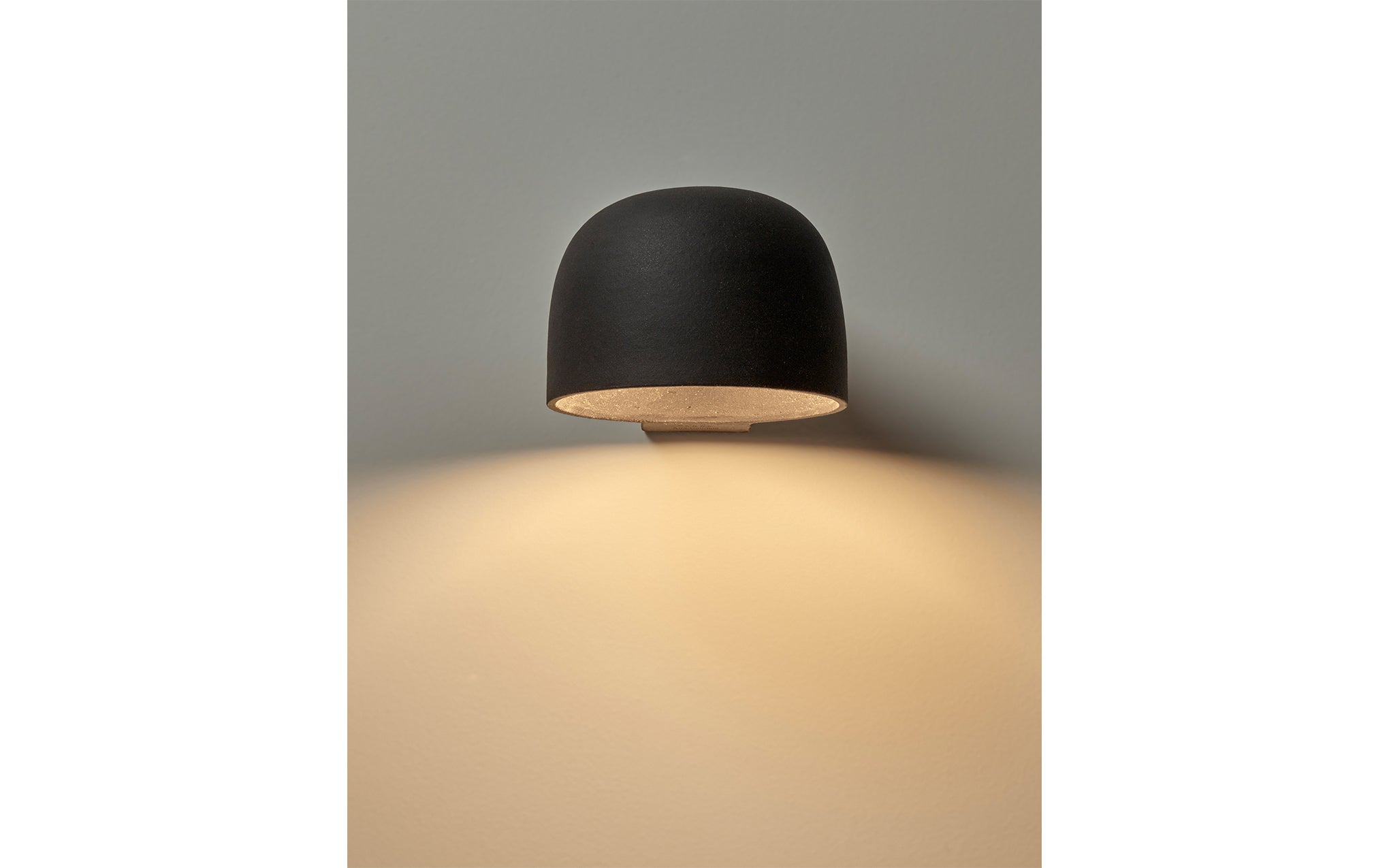 Nova wall lamp