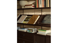 String magazine shelf