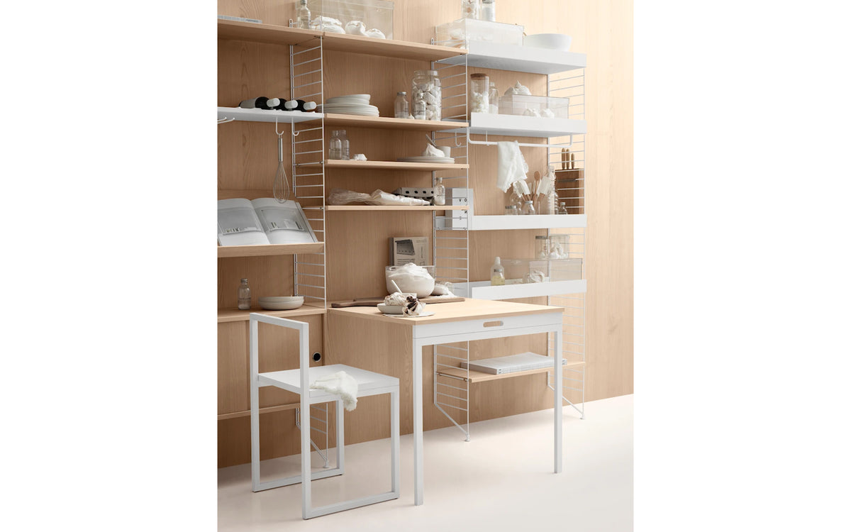 String folding table
