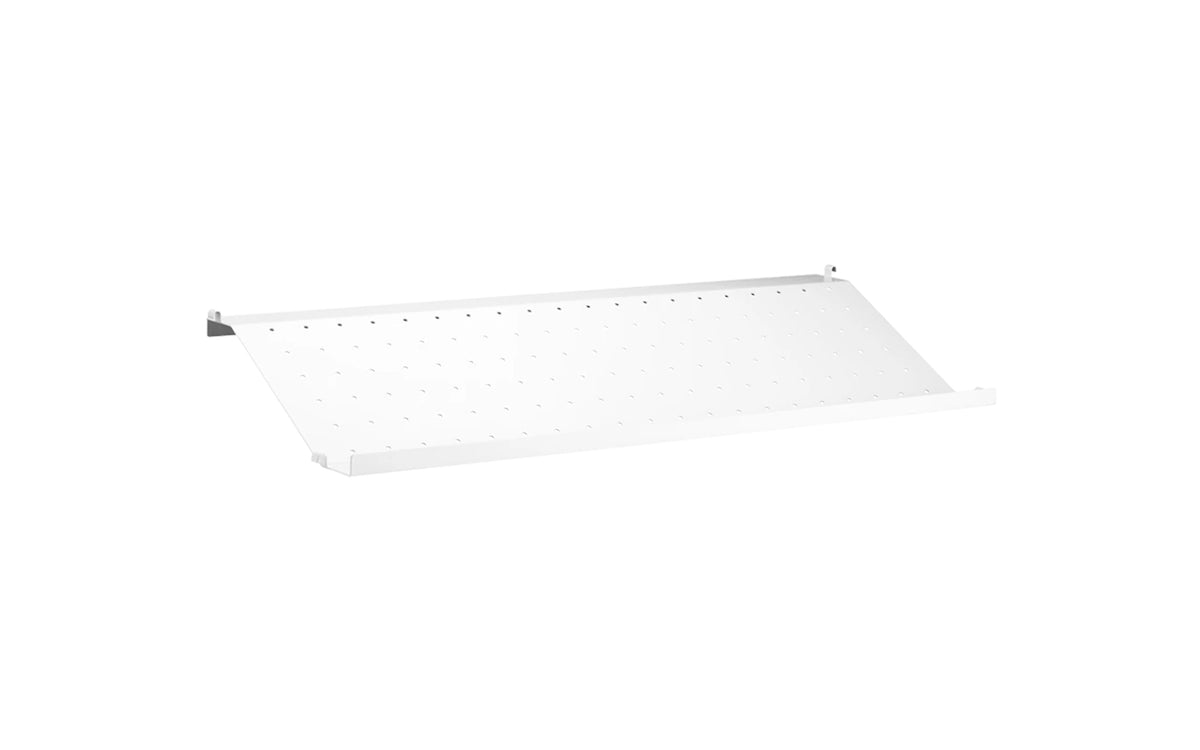 String metal shoe shelf