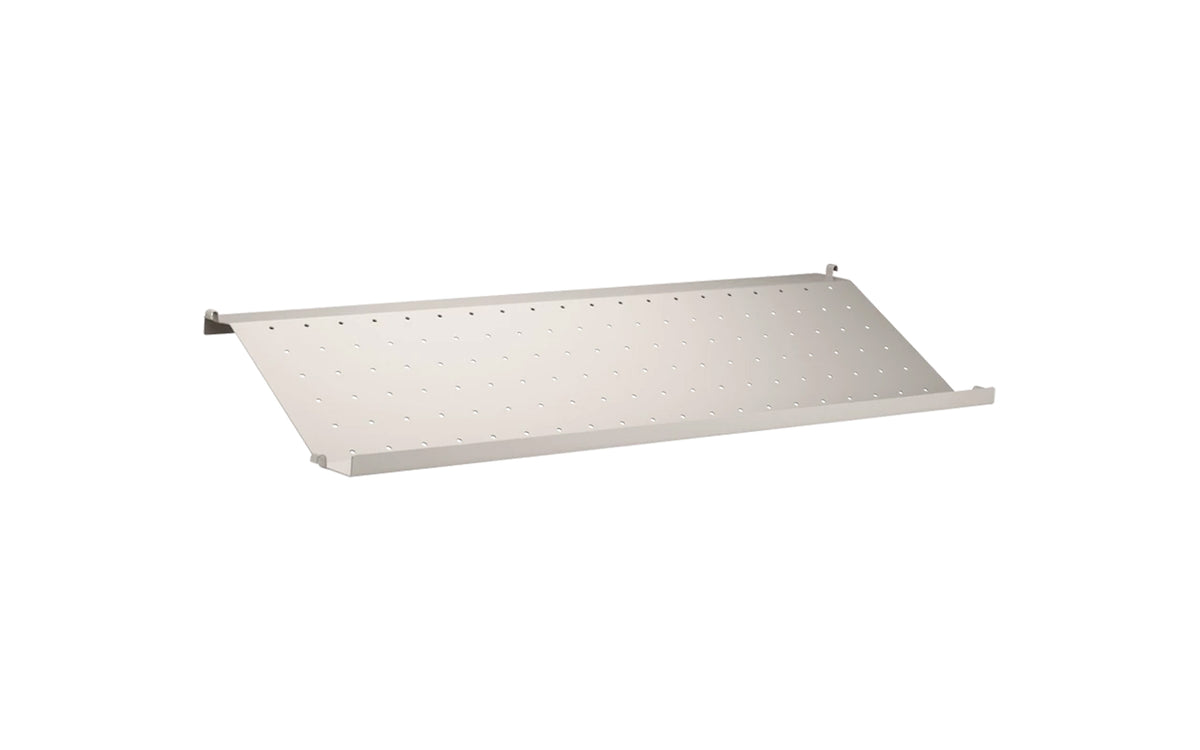 String metal shoe shelf
