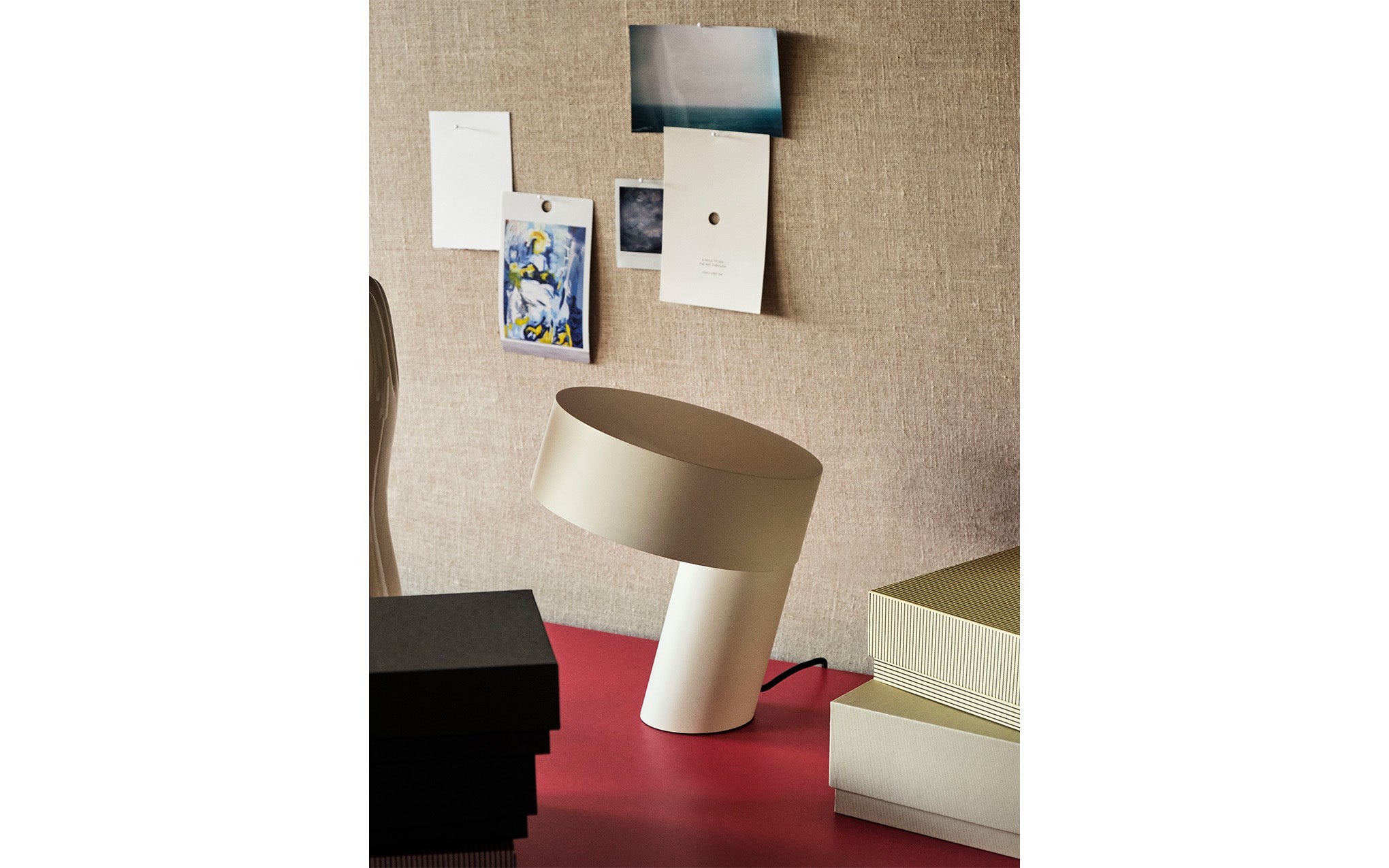 Slant table lamp