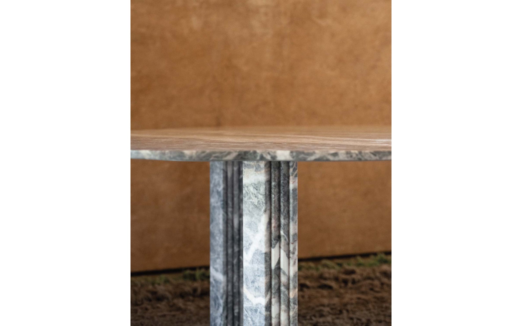 Orpheus dining table