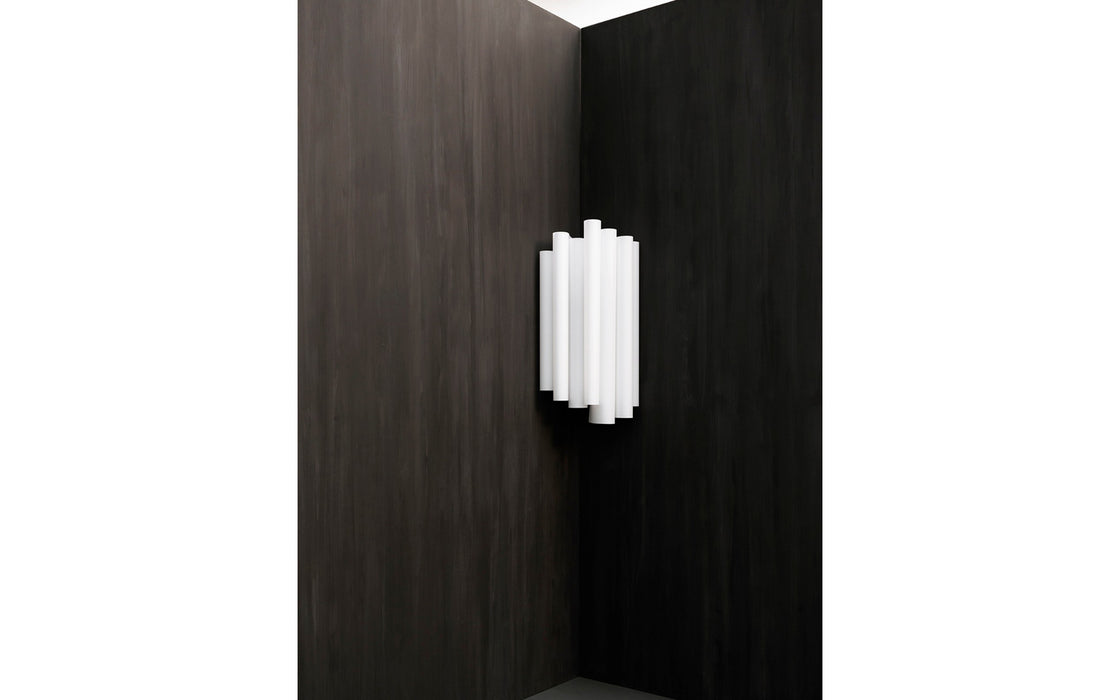 Vertical Nest wall light