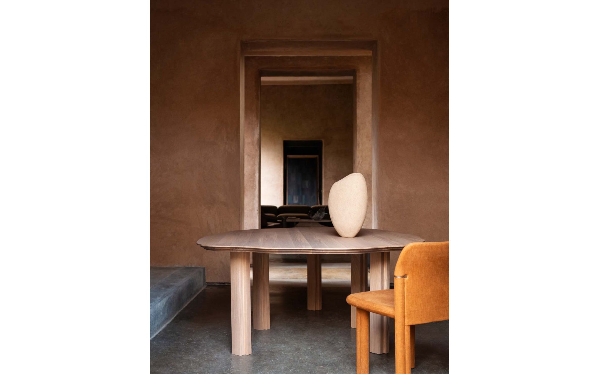 Sempronia dining chair