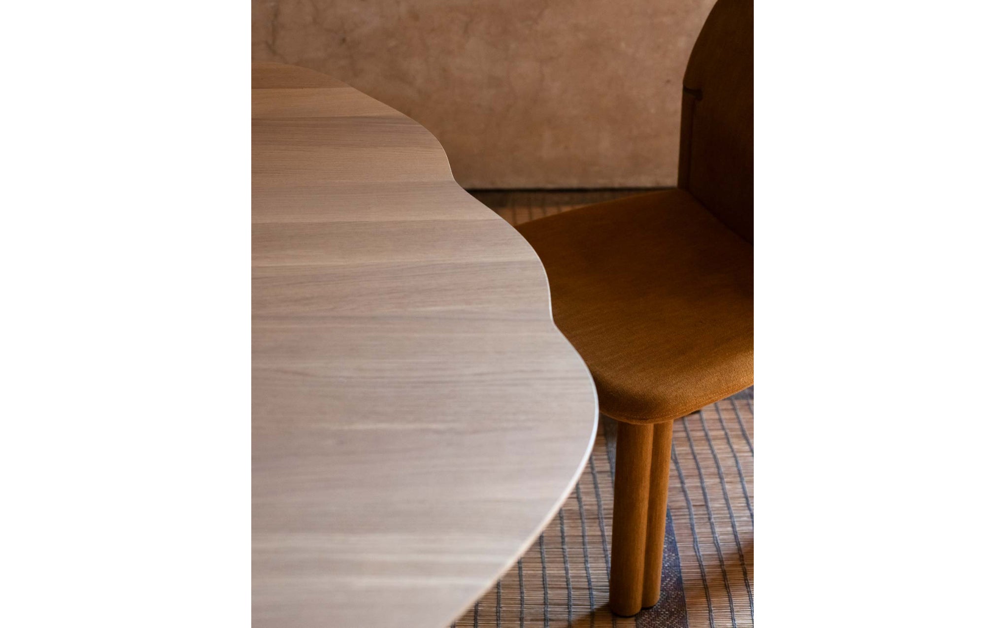 Sempronia dining chair