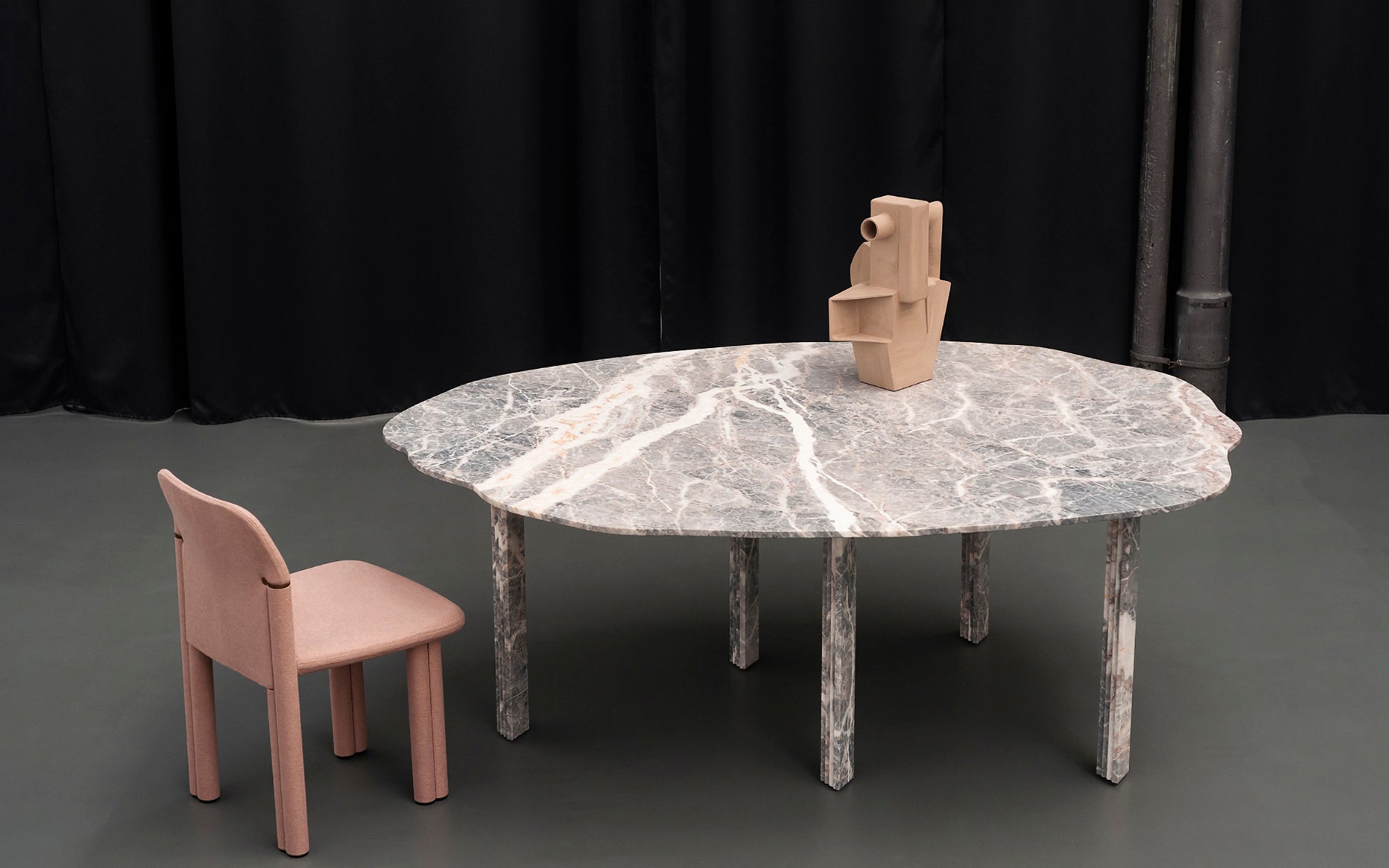 Orpheus dining table