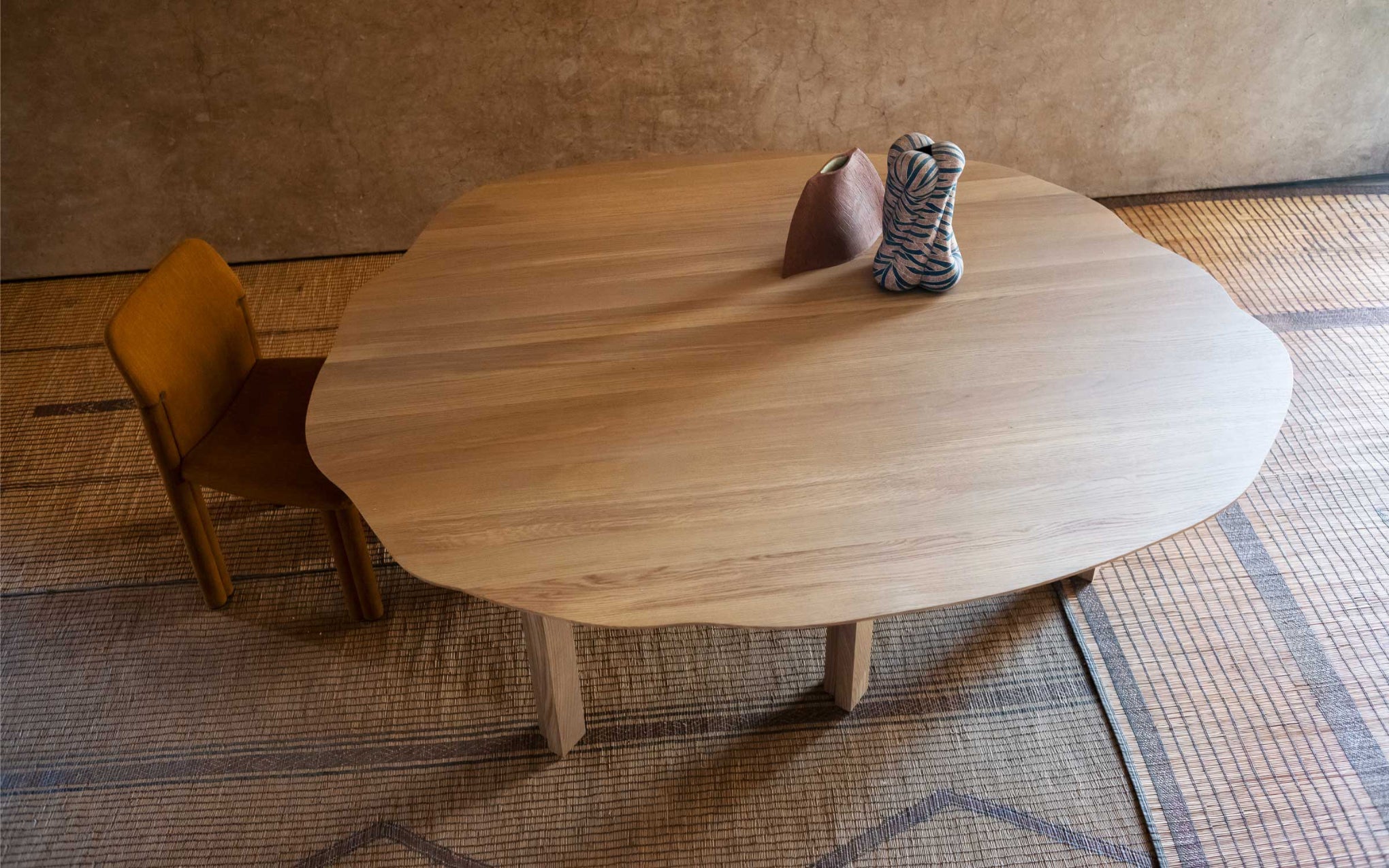 Sempronia dining chair