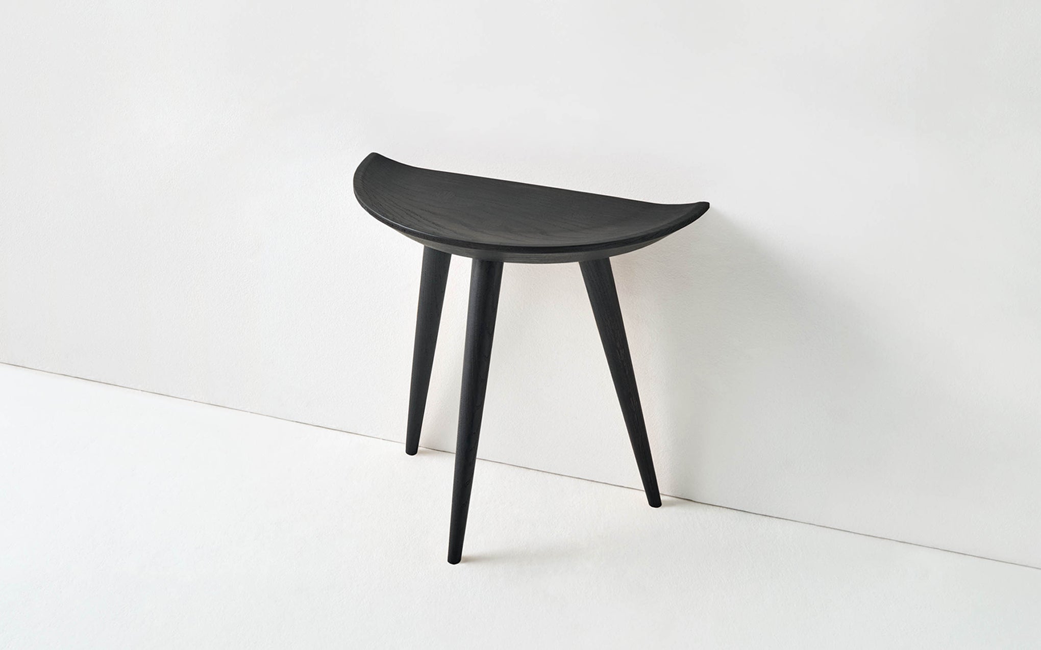 Central stool