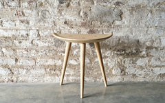 Central stool