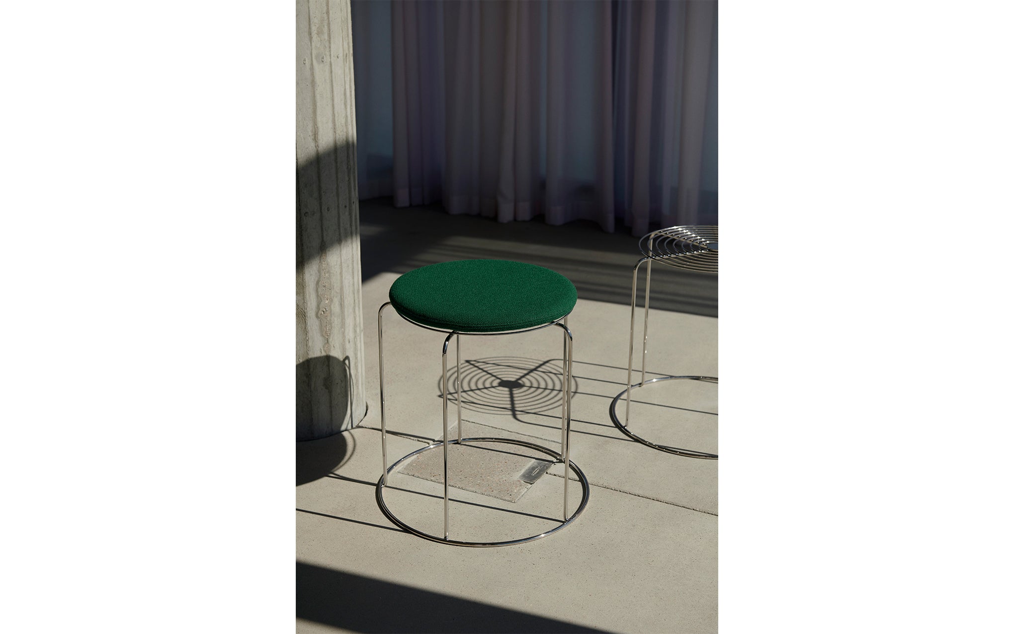 Wire stool