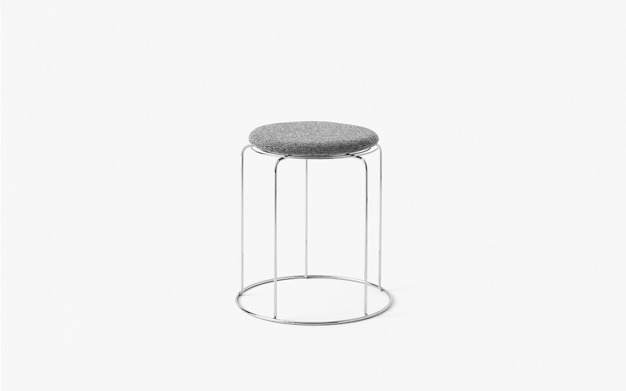 Wire stool