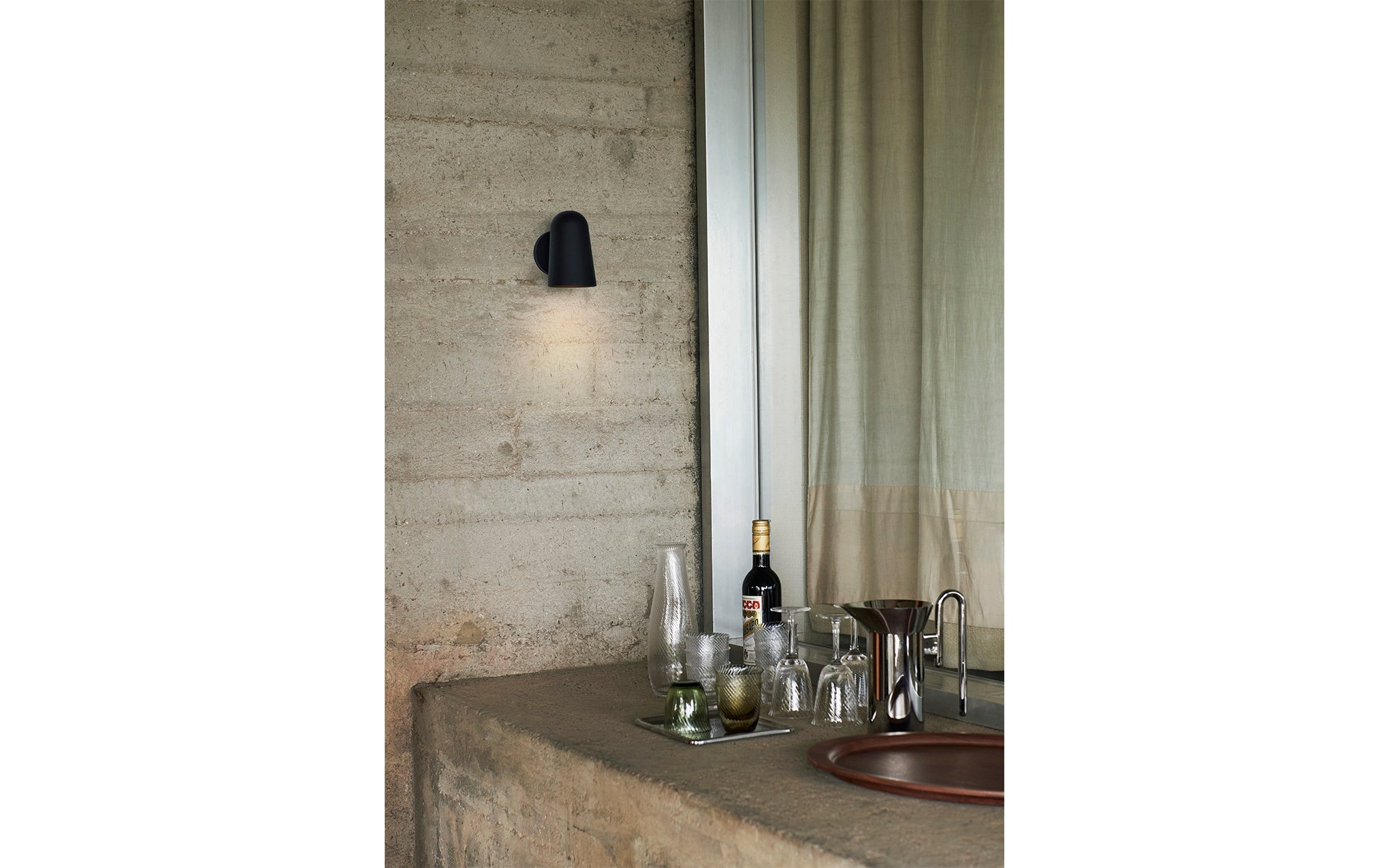 Solid SC104 wall lamp