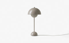 Flowerpot VP3 table light