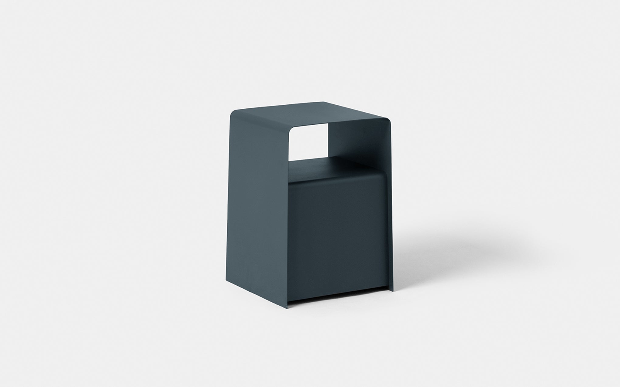 Resort side table