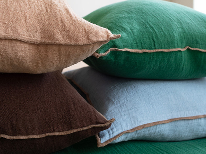 Sale | Textiles & Rugs