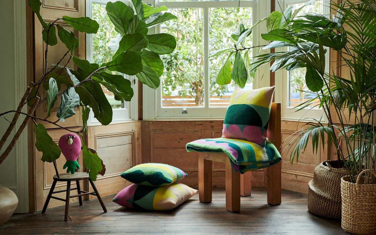 Totem cushion - green