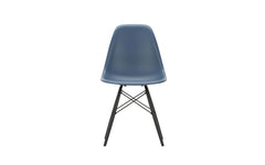 DSW plastic side chair RE