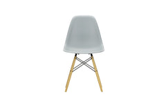 DSW plastic side chair RE