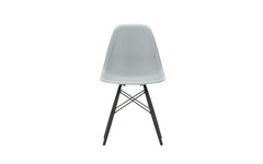 DSW plastic side chair RE