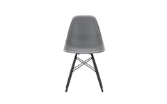 DSW plastic side chair RE