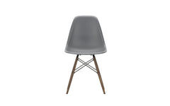 DSW plastic side chair RE