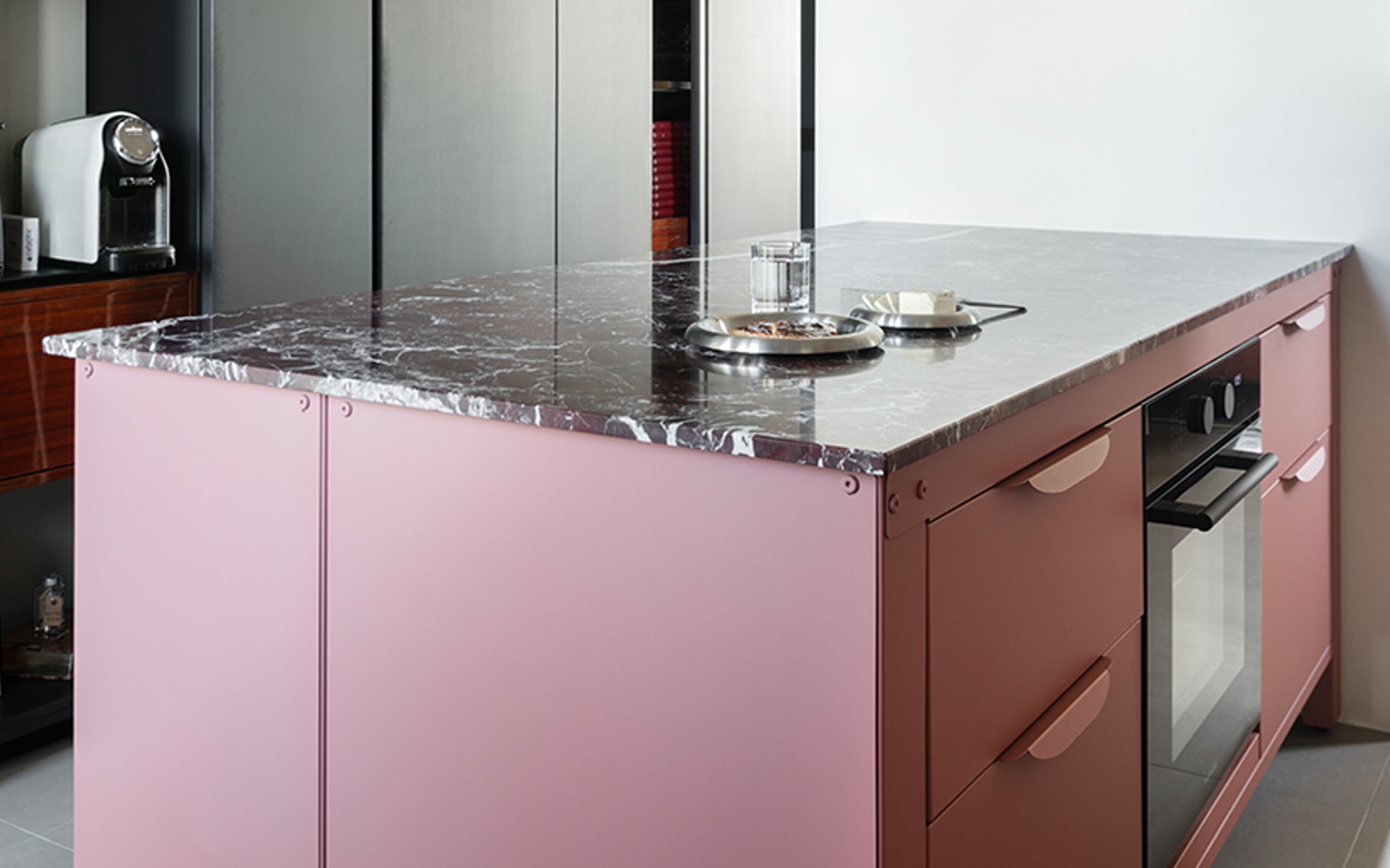 Very Simple: Kitchen - pinkish brown